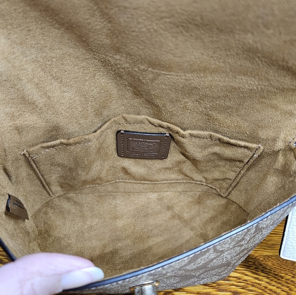 Coach x Peanuts Karlee Crossbody in Signature Canvas with Snoopy - Picture 12 of 16